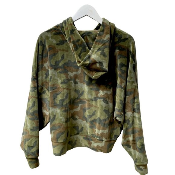 American Eagle Camo Hoodie Size Small Velour Olive Green Crop Pullover Top - Picture 6 of 7